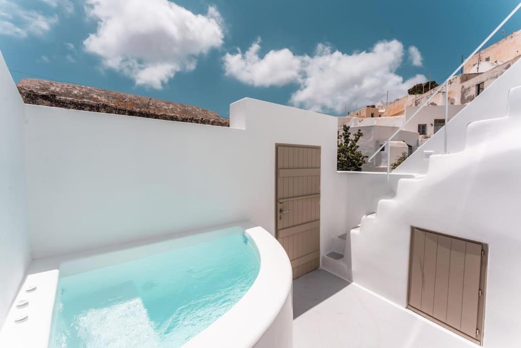 Akri Santorini With Heated Jacuzzi Villa Emporio  Eksteriør bilde